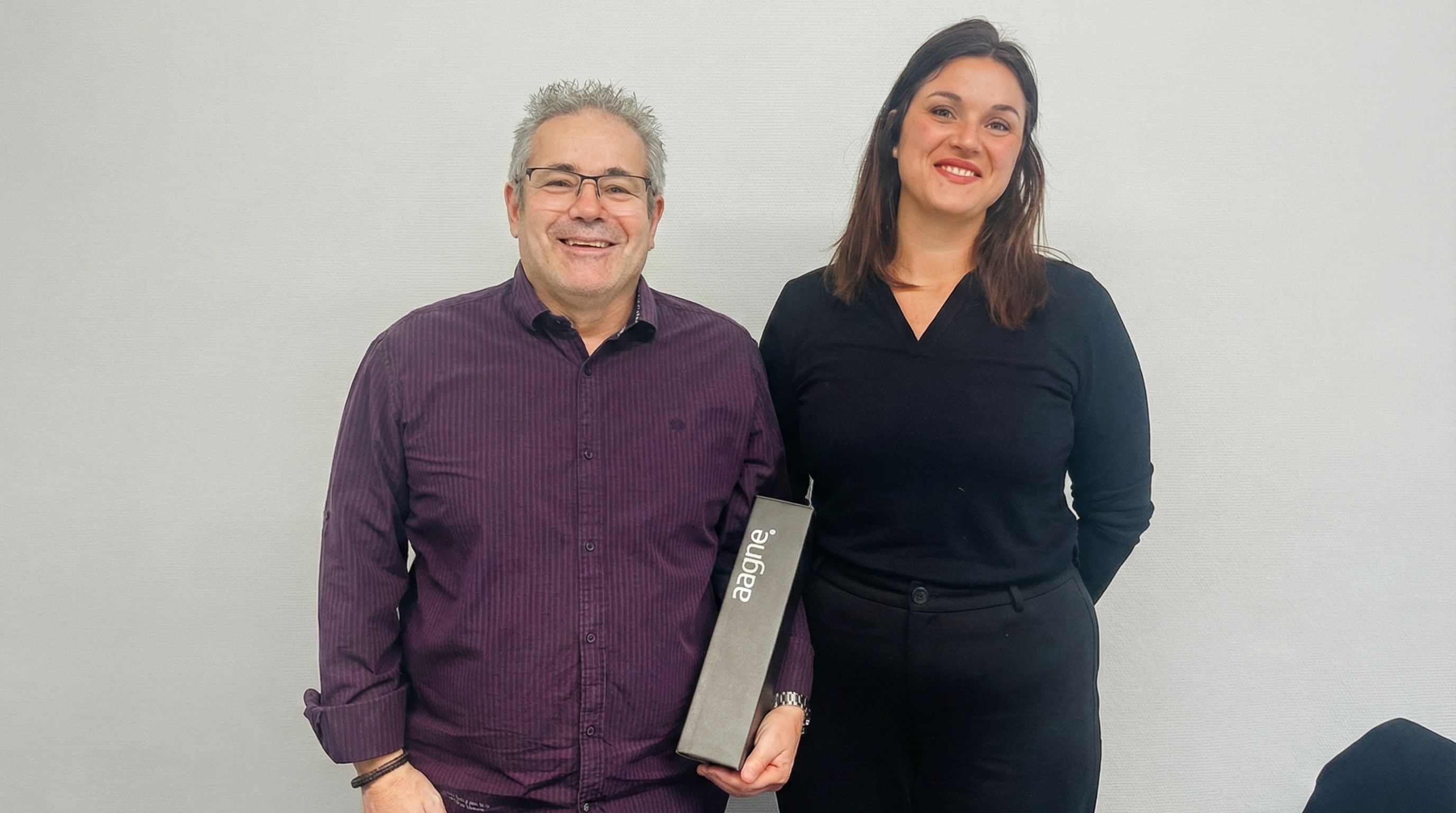 Käufer und Verkäuferin einer Eigentumswohnung in Schaffhausen mit Reasco Immobilien AG