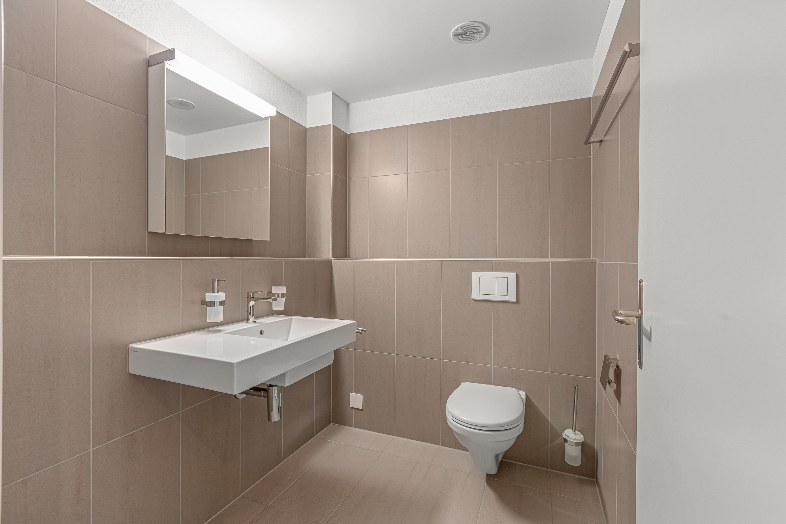 Badezimmer der Eigentumswohnung in Landschlacht Helles Badezimmer der erfolgreich verkauften Eigentumswohnung in Landschlacht.